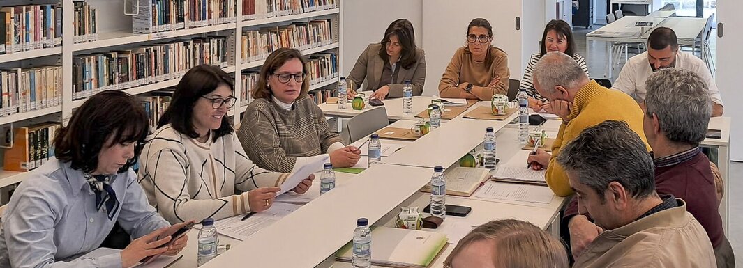 Biblioteca Municipal acolheu reunião mensal da RIBD 