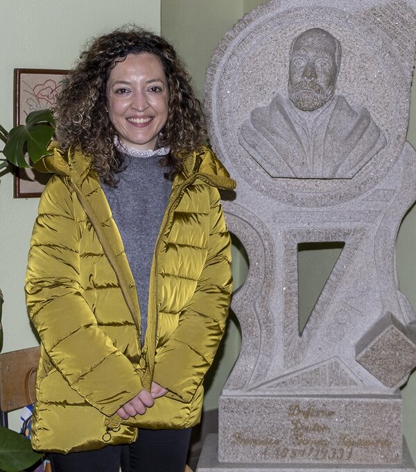 cientista_regressa_escola_2663